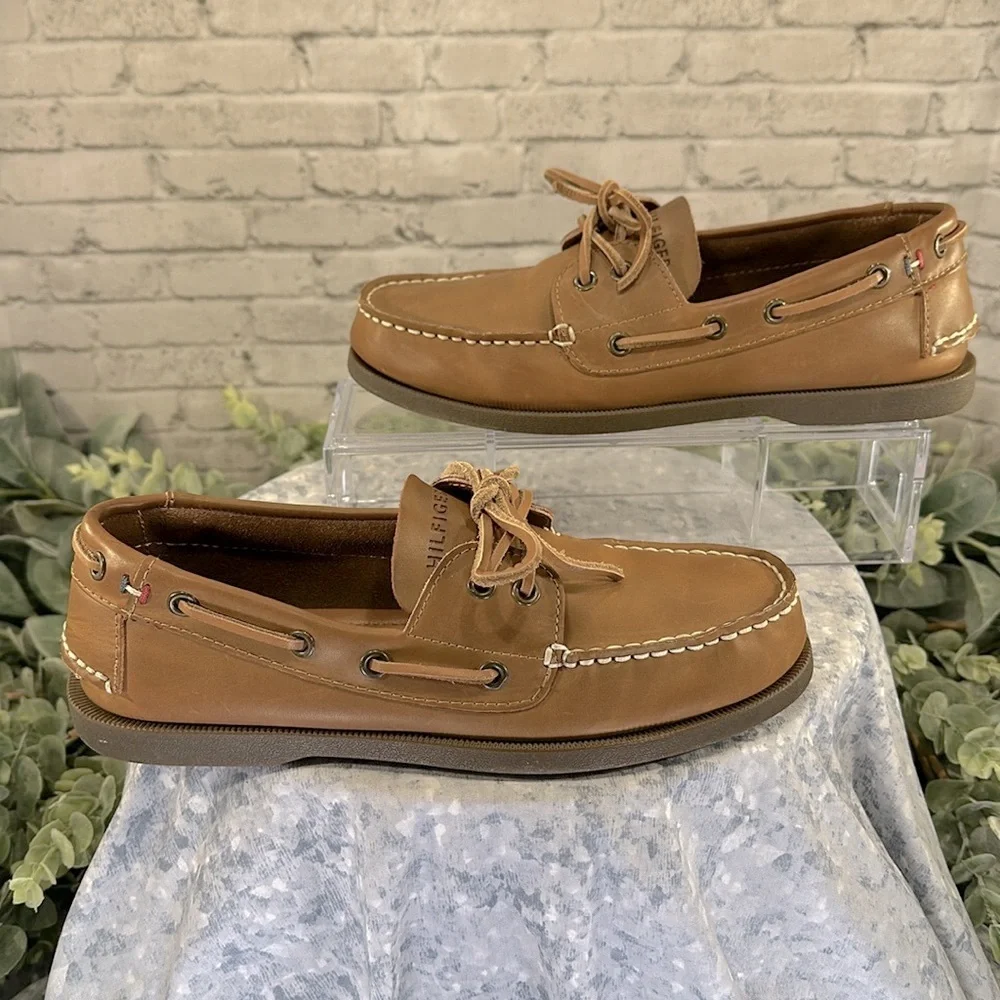 TOMMY HILFIGER “Bowman” Tan Leather Classic 2-Eye Boat Shoes Mens 7M🤎VGUC - Picture 4 of 12